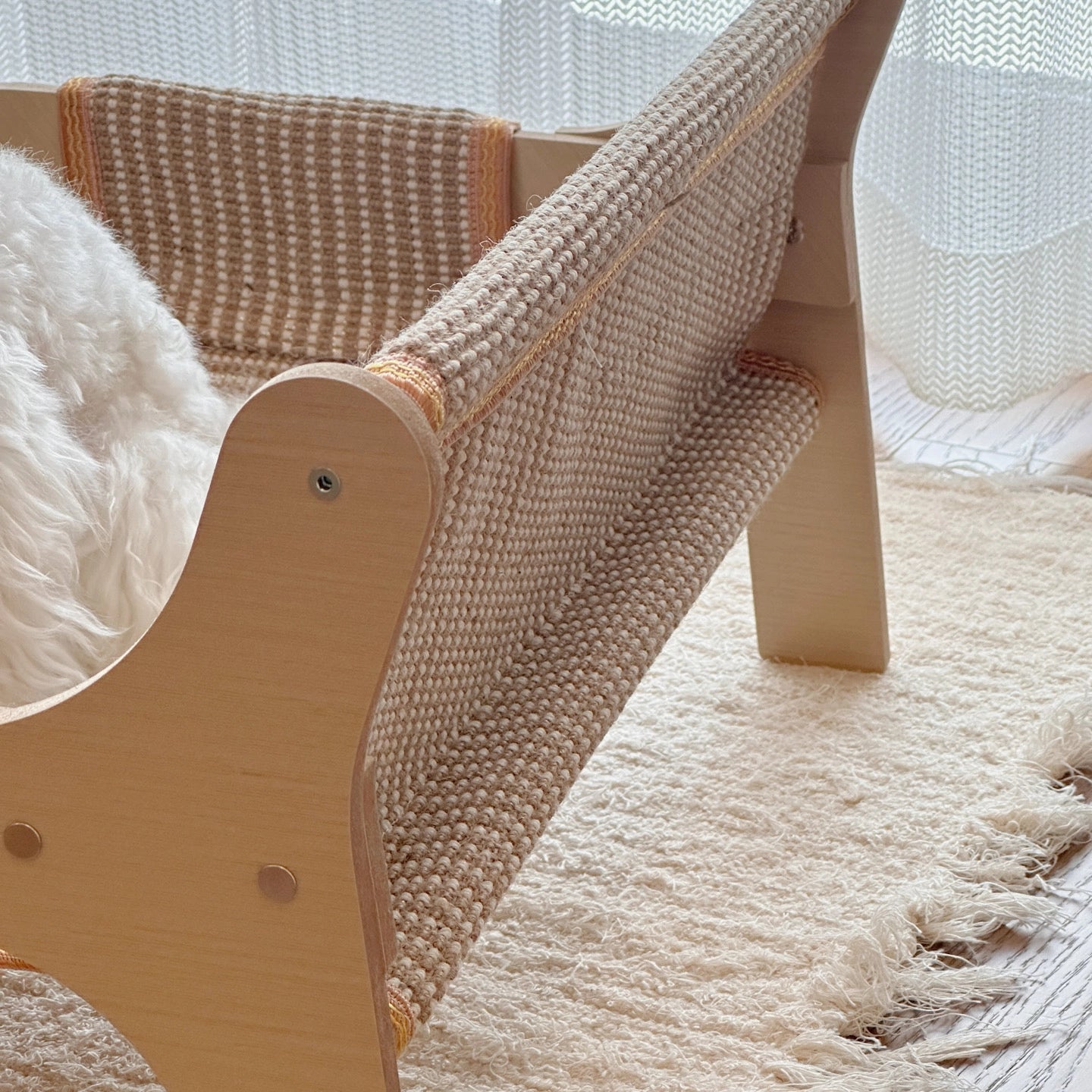 Breathable Woven Pet Sofa Bed
