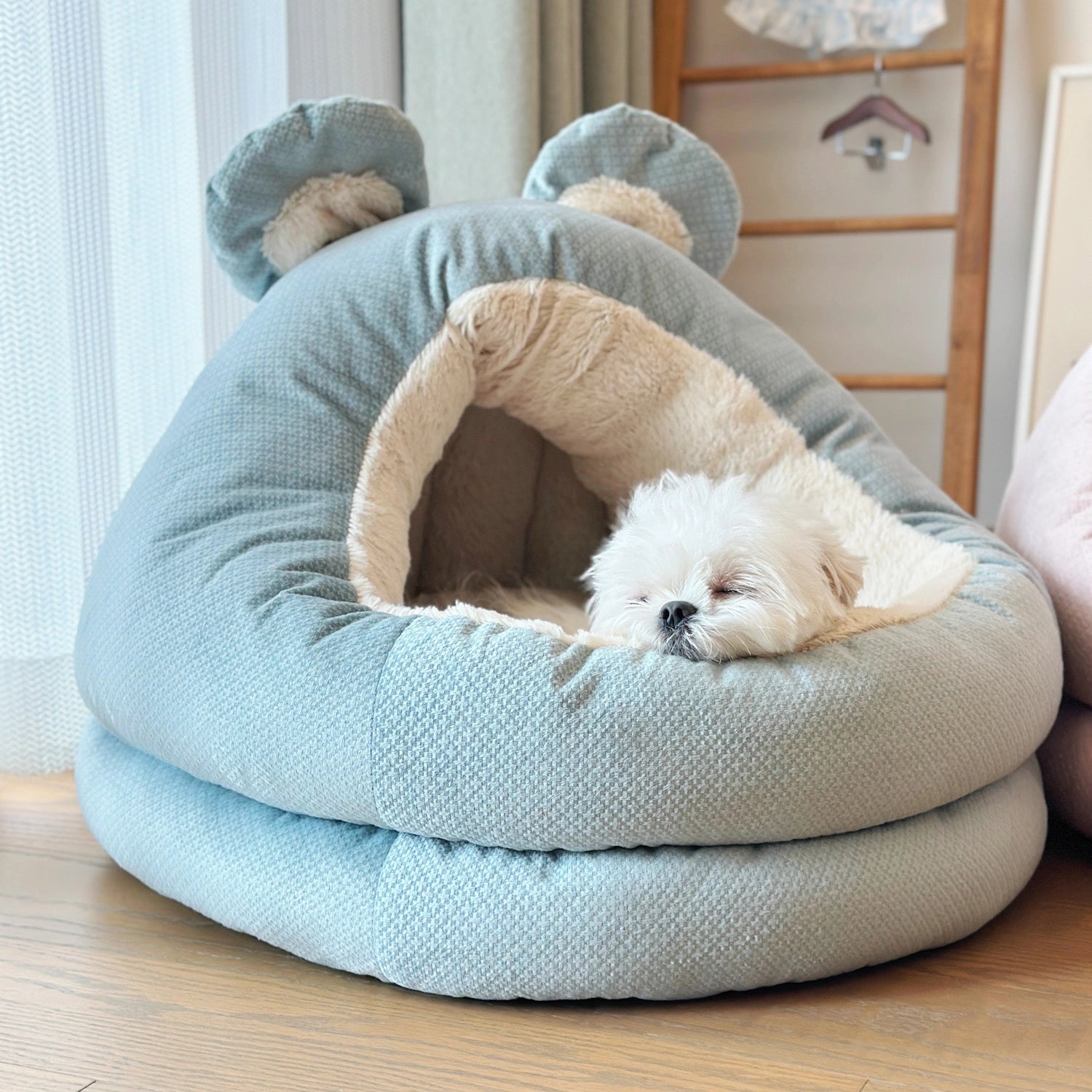 Fluffy Tent Pet Bed