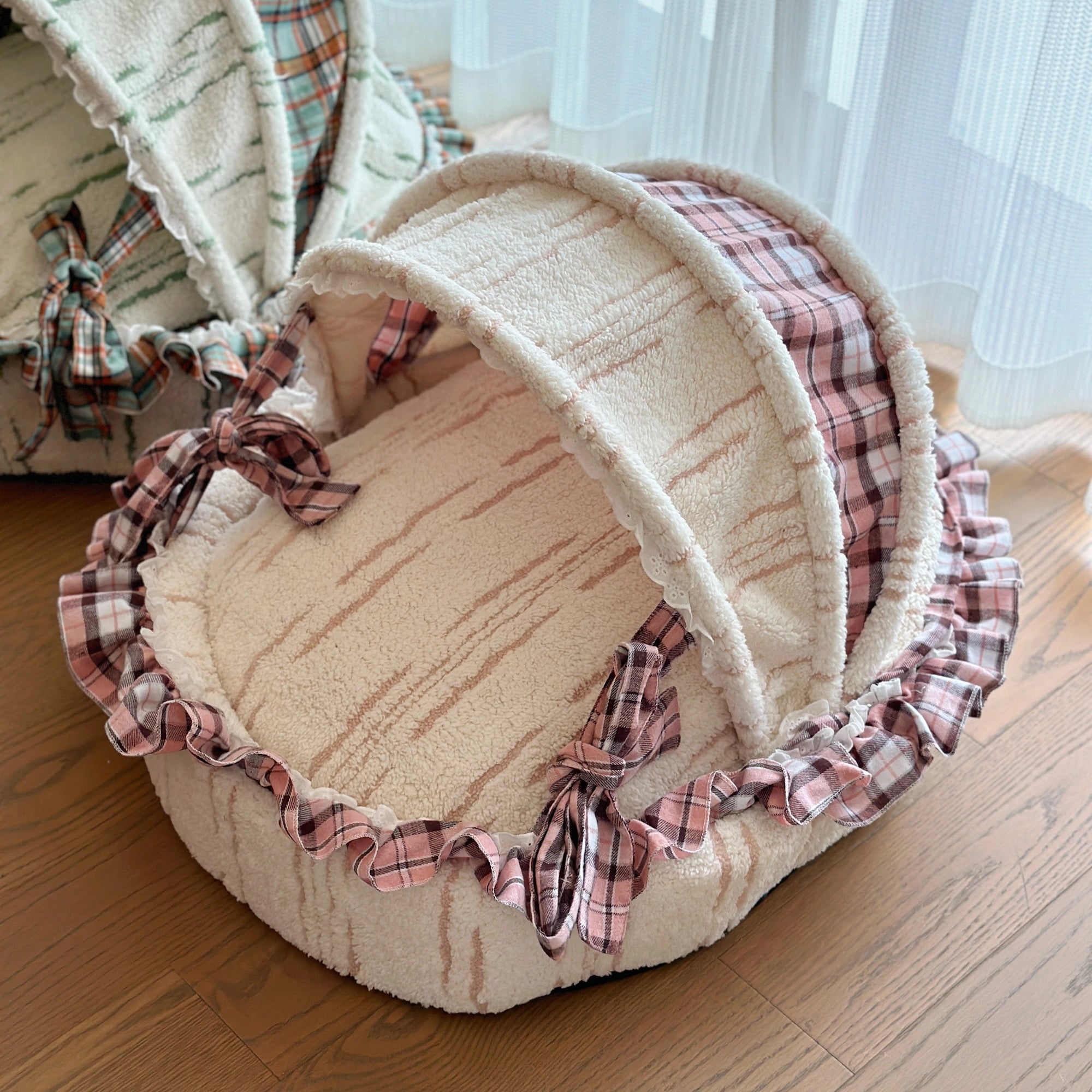 Luxury Pet Tent Bed