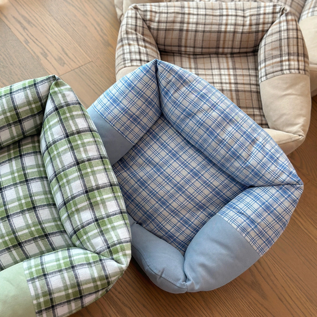 Washable Plaid Pet Bed