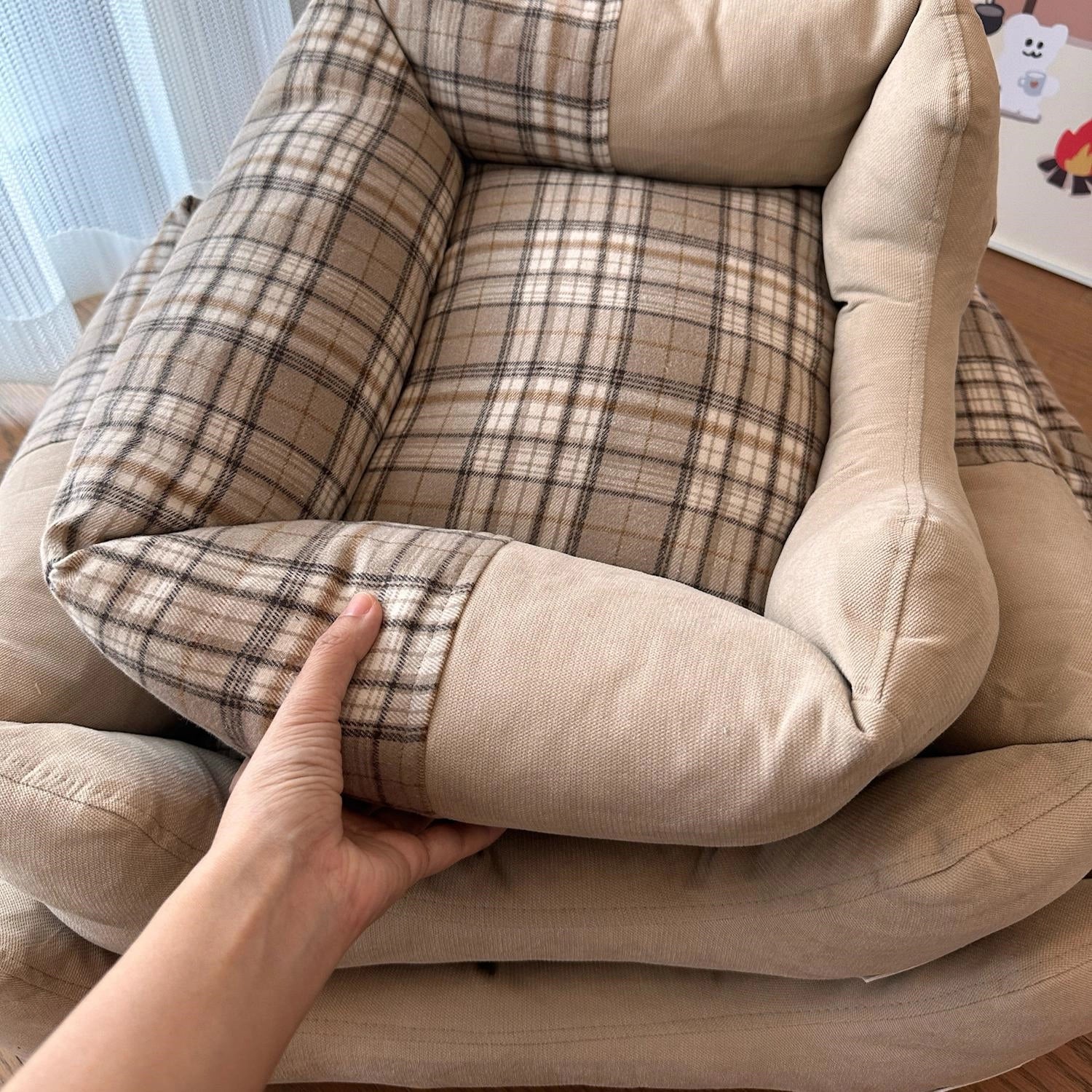 Washable Plaid Pet Bed