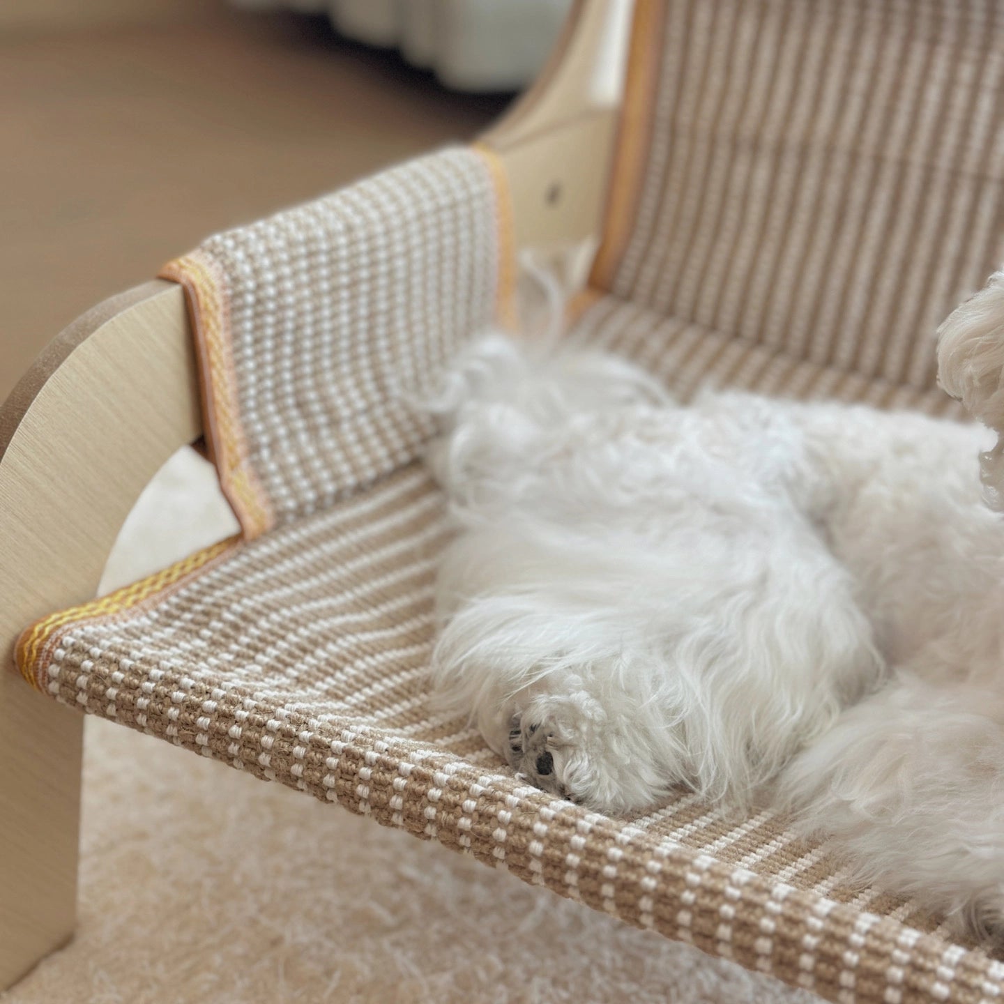 Breathable Woven Pet Sofa Bed